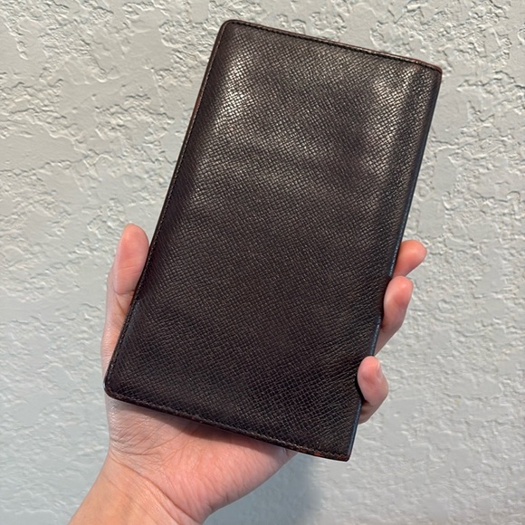 Louis Vuitton Taiga Leather Mens Bifold Wallet Brown - Picture 3 of 11